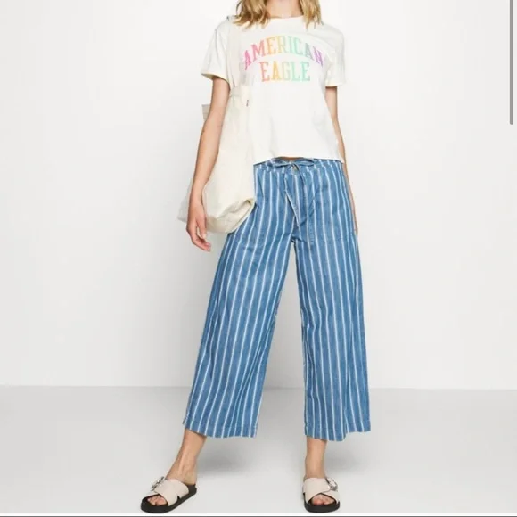 High Waisted American Eagle Outfitters Striped Pants EUC Womens